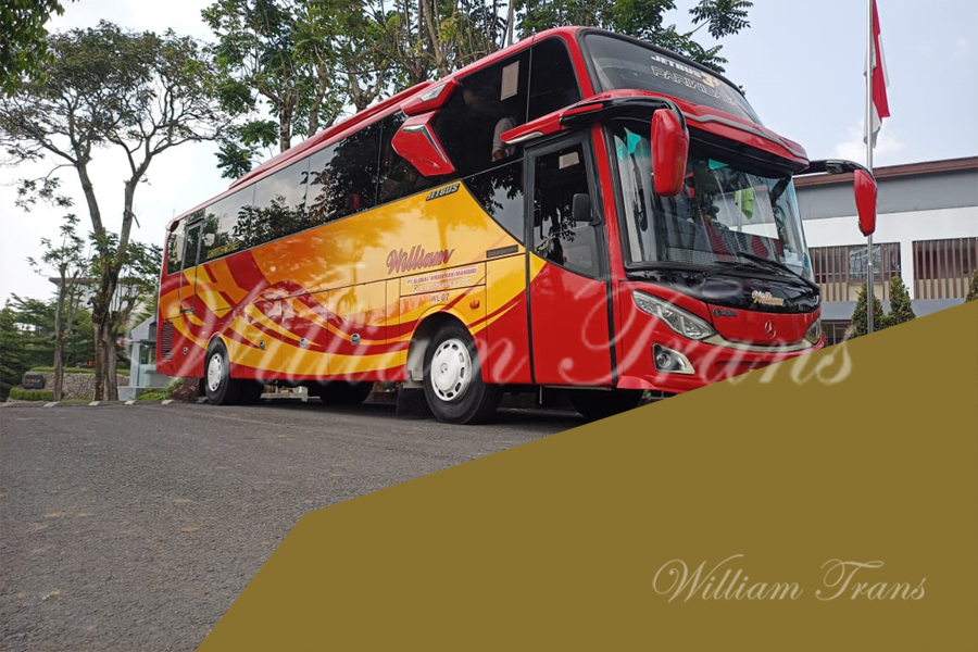 Big Bus Pariwisata Tangerang Jakarta Menuju Cisarua Bogor