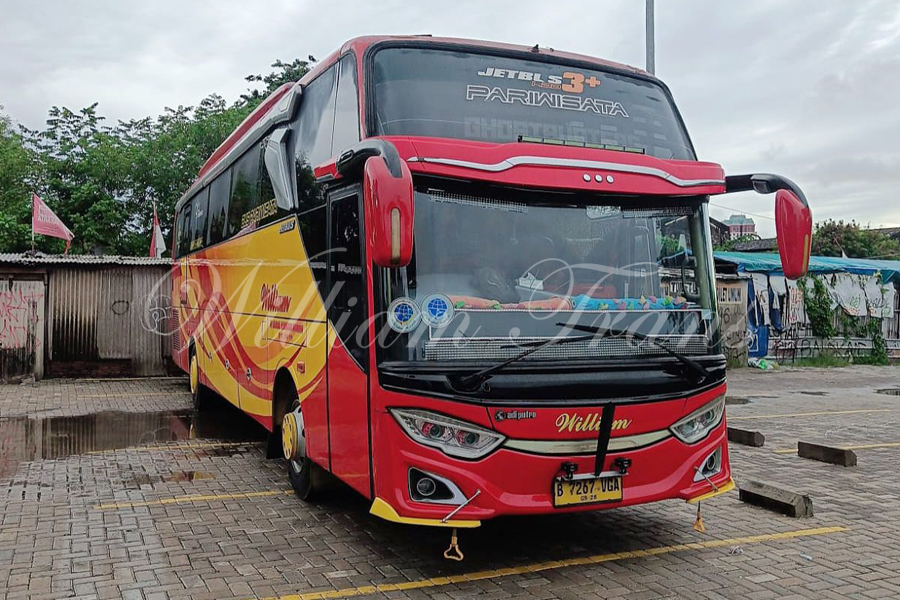 Sewa Big Bus Pariwisata untuk Tour Dalam Kota